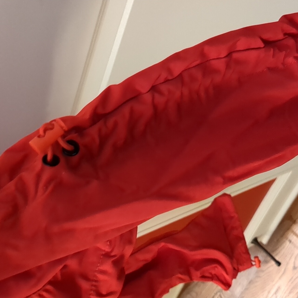 Smoke Rise Red Shrug - Picture 5 of 6